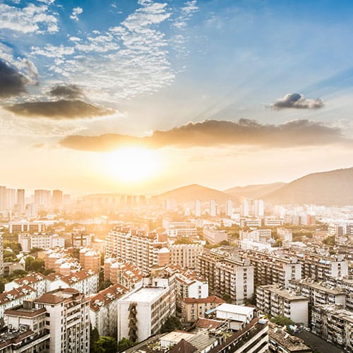 CONDOM�NIOS QUEBEC, CHICAGO, ISTAMBUL E PORTO RICO